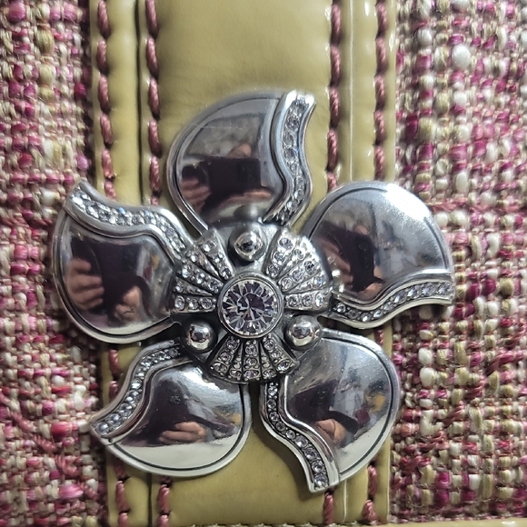 Brighton VTG Juliette Tweed Crossbody/Shoulder Bag With Floral Accent Chain - Picture 3 of 12